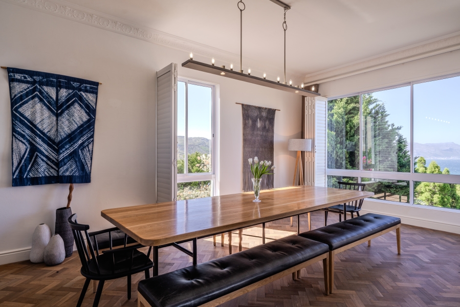 5 Bedroom Property for Sale in Simons Kloof Western Cape